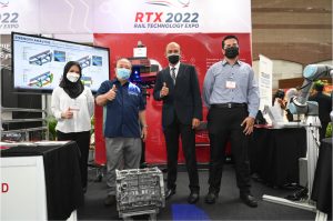 Deputy Minister of Transport visiting DreamEDGE booth